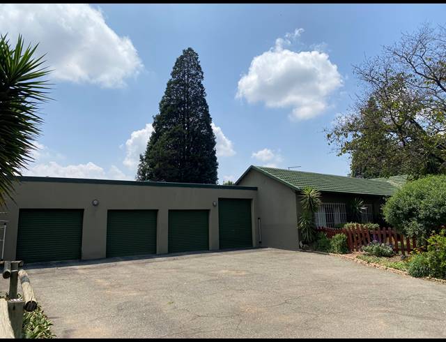 11,070M² SMALLHOLDING FOR SALE IN BENONI AH